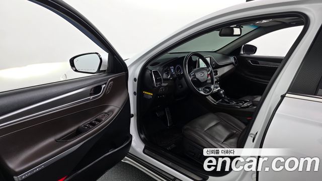 Hyundai Grandeur 2017 — photo 13
