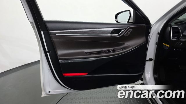 Hyundai Grandeur 2017 — photo 14