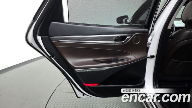 Hyundai Grandeur 2017 — photo 15