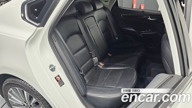 Kia K7 2016 — photo 17