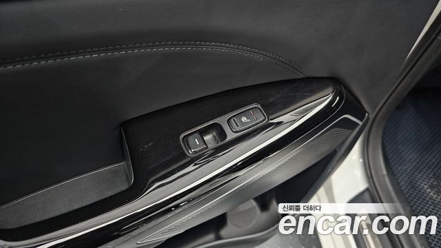 Kia K7 2016 — photo 26