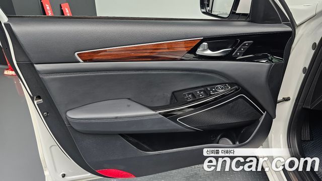 Kia K7 2016 — photo 14