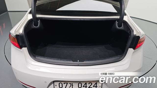 Kia K7 2016 — photo 31