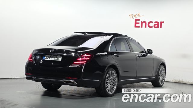 Mercedes-Benz S-Class 2018 — photo 2