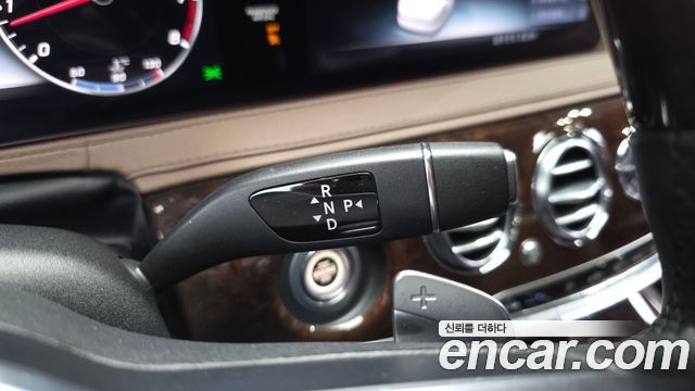Mercedes-Benz S-Class 2018 — photo 12