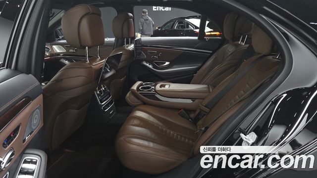 Mercedes-Benz S-Class 2018 — photo 17