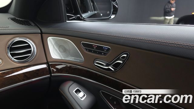 Mercedes-Benz S-Class 2018 — photo 27
