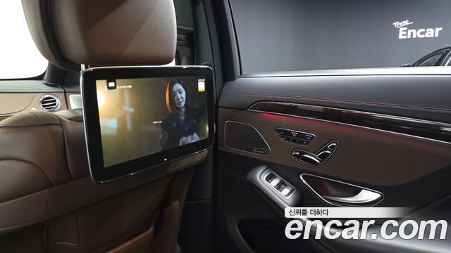 Mercedes-Benz S-Class 2018 — photo 29