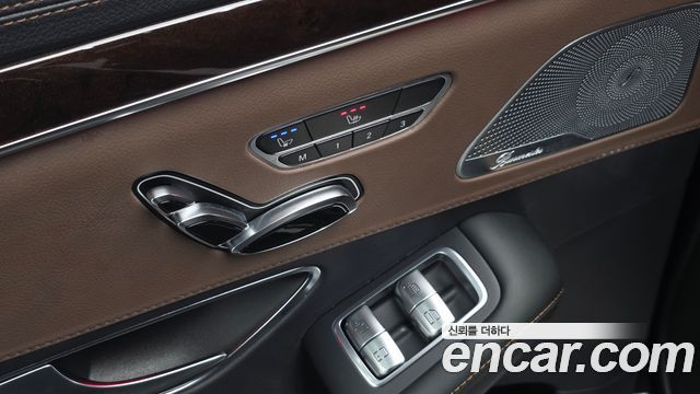 Mercedes-Benz S-Class 2018 — photo 35