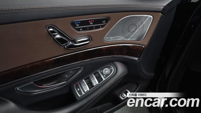 Mercedes-Benz S-Class 2018 — photo 36
