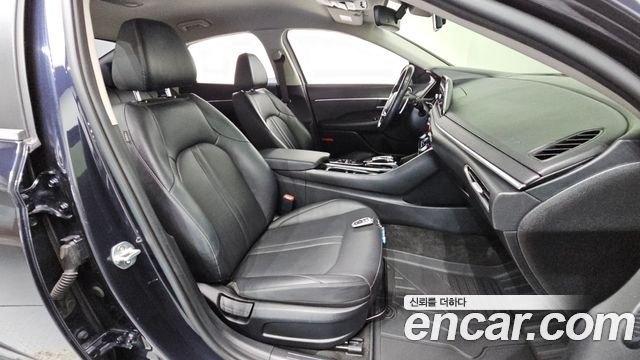 Hyundai Sonata 2020 — photo 18