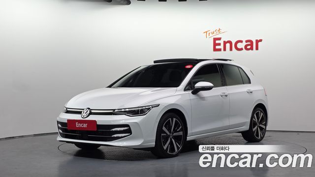 Volkswagen Golf 2025 — photo 1