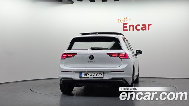 Volkswagen Golf 2025 — photo 4