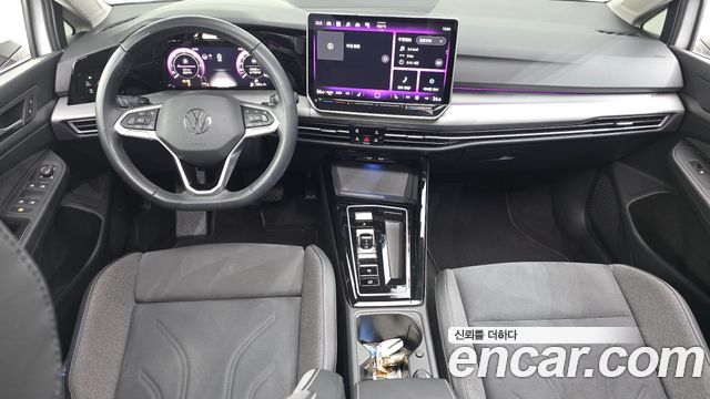Volkswagen Golf 2025 — photo 10