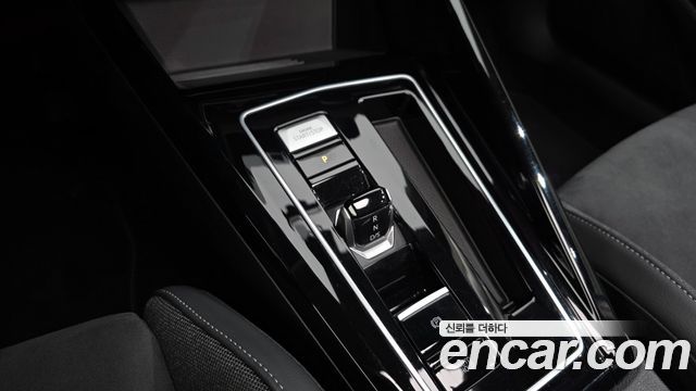 Volkswagen Golf 2025 — photo 12