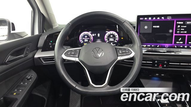 Volkswagen Golf 2025 — photo 18