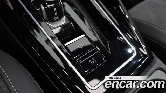 Volkswagen Golf 2025 — photo 27