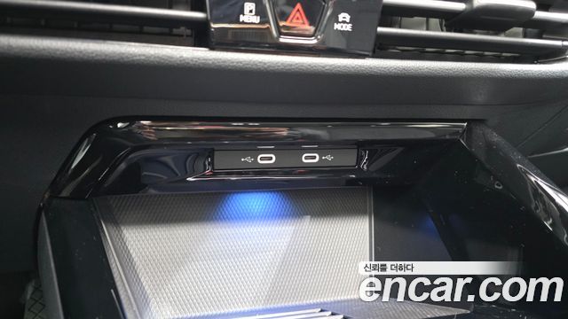 Volkswagen Golf 2025 — photo 29
