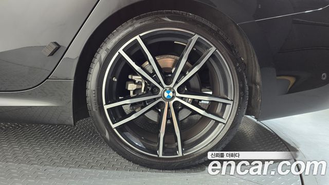 BMW 3-Series 2022 — photo 7