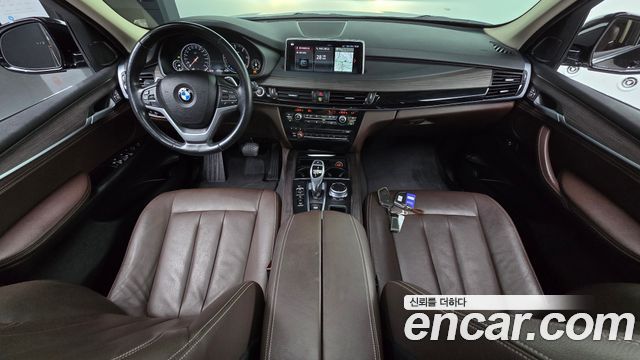 BMW X5 2018 — photo 10