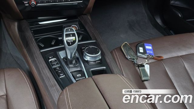 BMW X5 2018 — photo 12