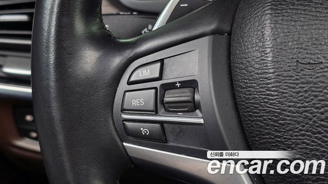BMW X5 2018 — photo 21