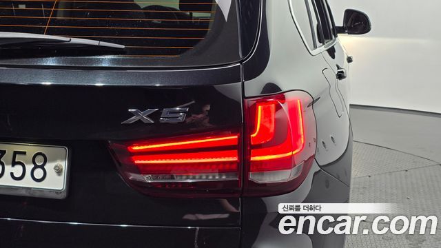 BMW X5 2018 — photo 9