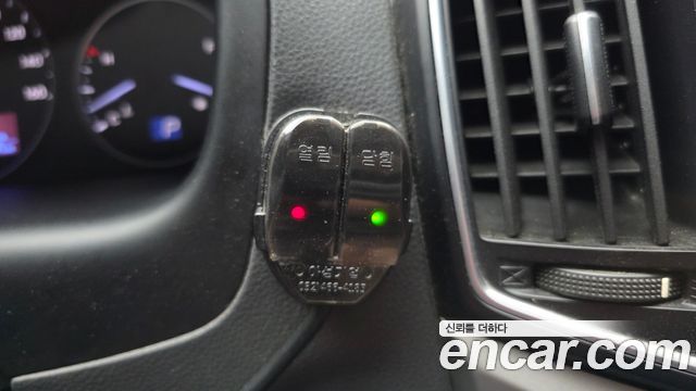 Hyundai Starex 2017 — photo 22