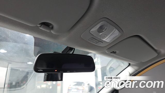 Hyundai Starex 2017 — photo 24