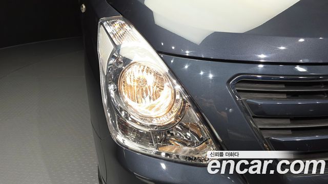 Hyundai Starex 2017 — photo 8
