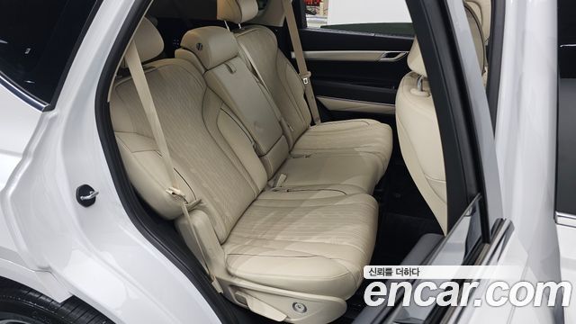 Genesis GV80 2023 — photo 17
