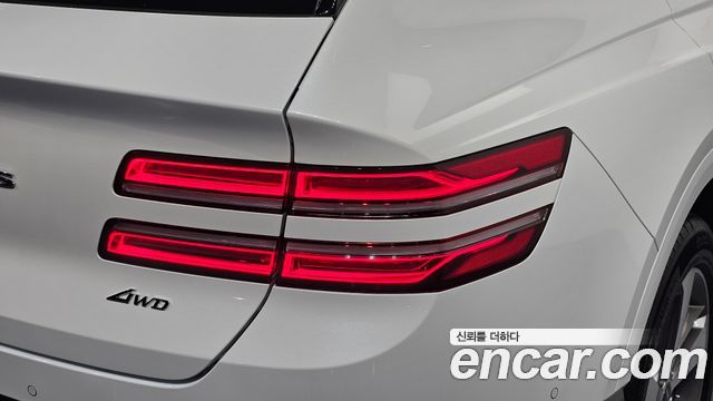 Genesis GV80 2023 — photo 9