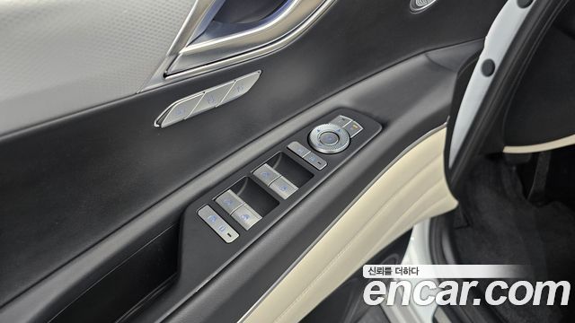 Genesis GV80 2023 — photo 27