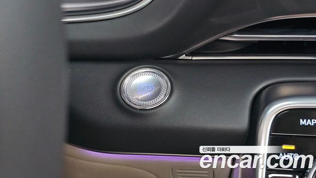 Genesis GV80 2023 — photo 28