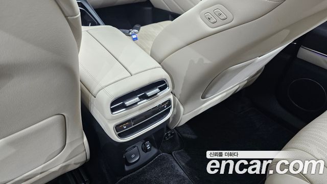 Genesis GV80 2023 — photo 35