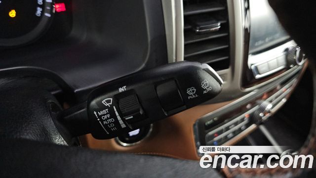 KG Mobility Rexton 2019 — photo 27
