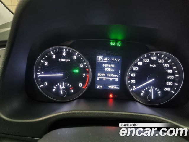 Hyundai AVANTE 2018 — photo 8