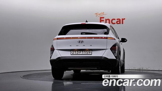 Hyundai Kona 2023 — photo 4