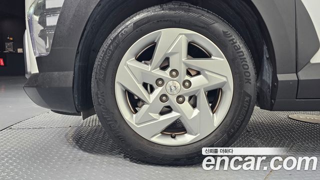 Hyundai Kona 2023 — photo 5