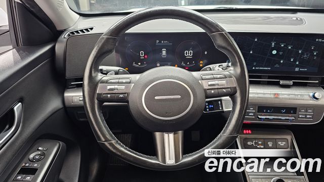 Hyundai Kona 2023 — photo 13