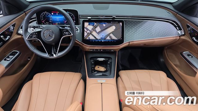 Mercedes-Benz E-Class 2024 — photo 10