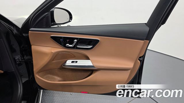 Mercedes-Benz E-Class 2024 — photo 15