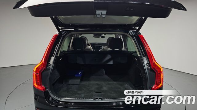 Volvo XC90 2017 — photo 20