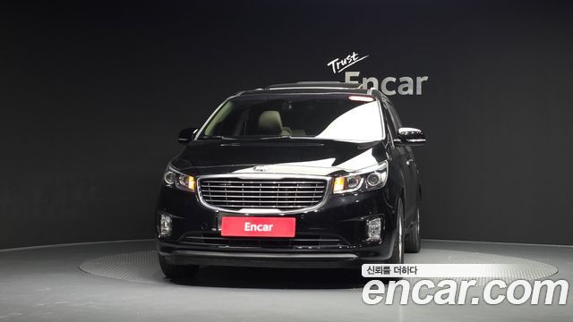 Kia Canival 2017 — photo 3