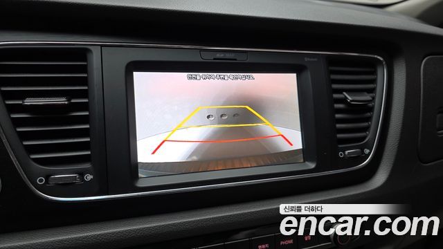 Kia Canival 2017 — photo 21