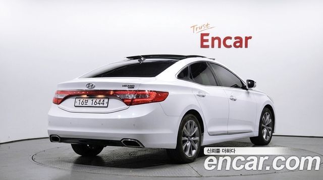 Hyundai Grandeur 2015 — photo 2