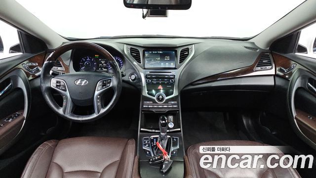 Hyundai Grandeur 2015 — photo 10