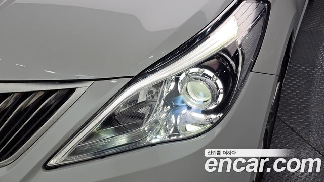 Hyundai Grandeur 2015 — photo 8