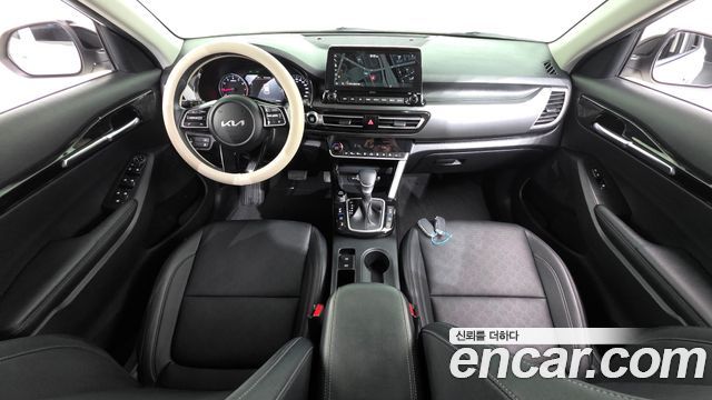 Kia Seltos 2023 — photo 10