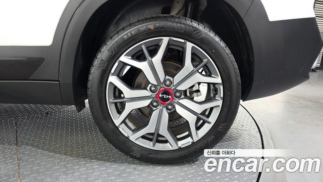 Kia Seltos 2023 — photo 7